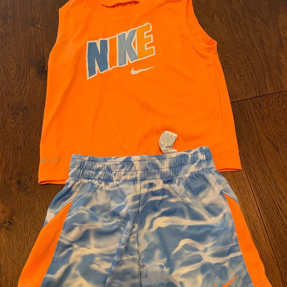 Nike dry fit outfit.